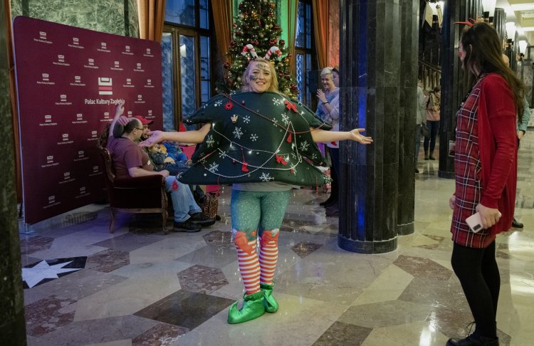 001 - Mikołajki w PKZ.jpg