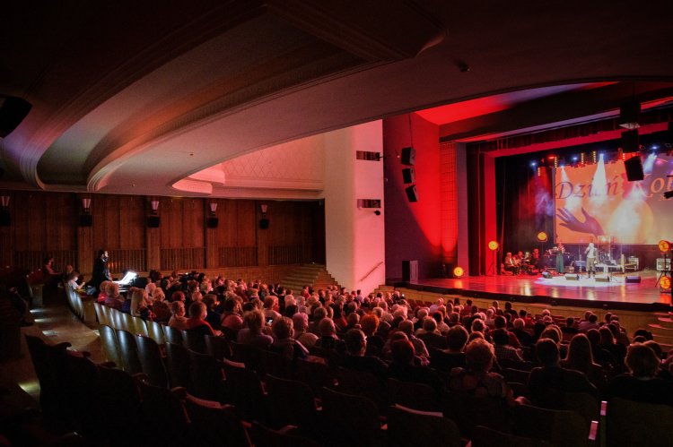 002 - Wszystko dla Pań.jpg