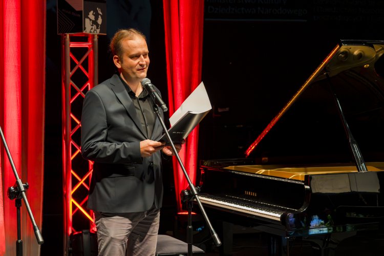 003 - Na urodziny Spisaka Kameralnie.jpg