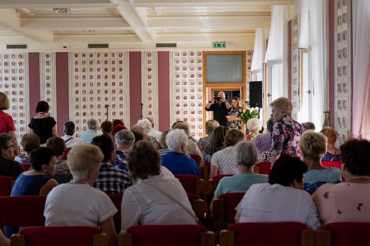 003 - Słowacka Ludowa Majolika.jpg