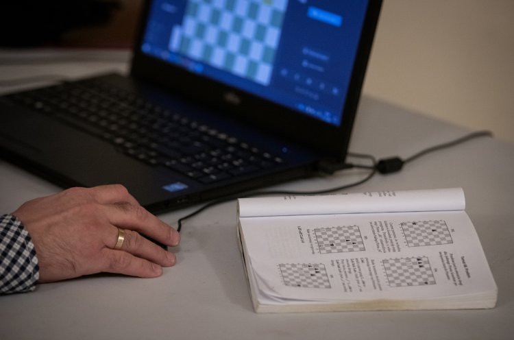 003 - Zajęcia On-line-Szachy.jpg