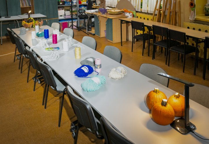 003 - stoły w Strzemieszycach Małych.jpg