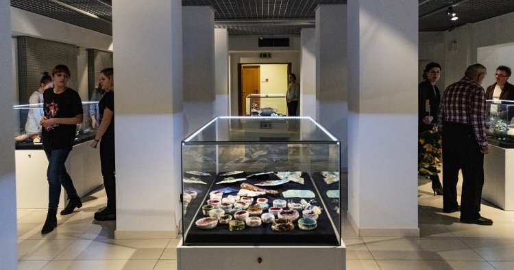 003- Kubek Fidiasza-wernisaz.jpg