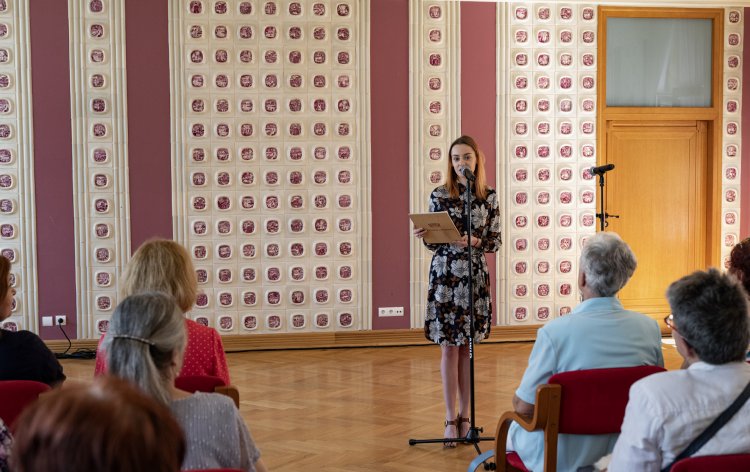 004 - Słowacka Ludowa Majolika.jpg