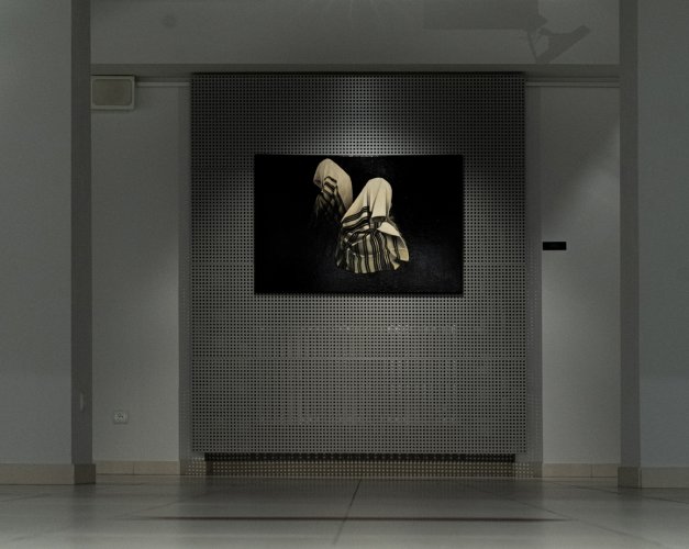 004 - Wystawa Łukasza Zaręby.jpg