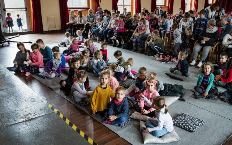 004- Poranki teatralne.jpg