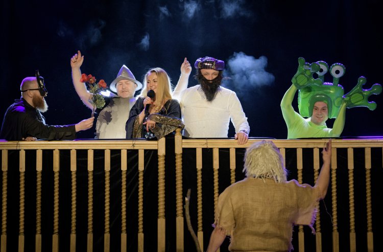 007 - Balkonowe Amory-performance.jpg