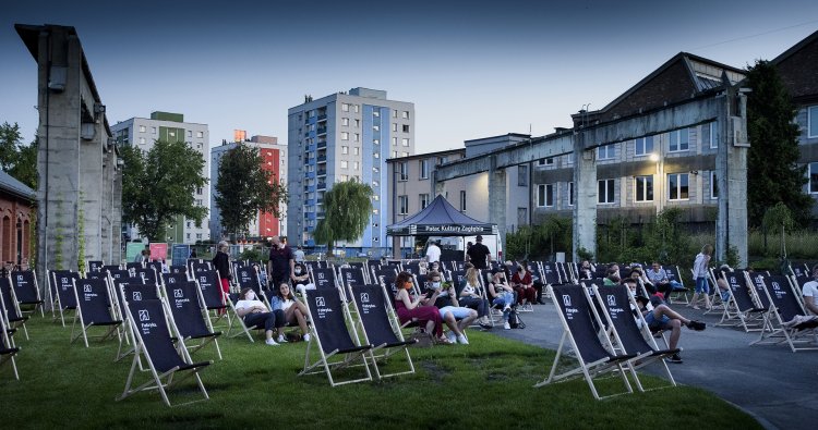 007-Letnie Kino Plenerowe-Fabryka.jpg