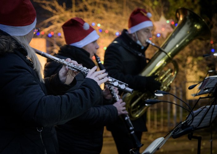 008 - Akcja Świąteczne drzewko-Strzemieszyce Małe.jpg