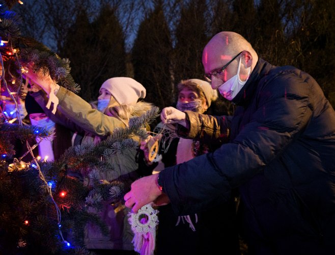 008 - Akcja Świąteczne drzewko-Tucznawa.jpg