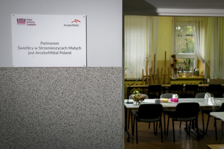 011 - stoły w Strzemieszycach Małych.jpg