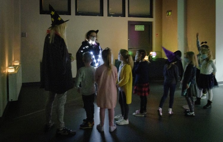 012 - Andrzejki w Klubie Krąg.jpg