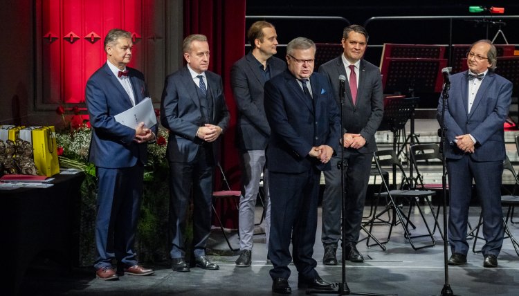 012 - Gala wreczenia nagrod.jpg