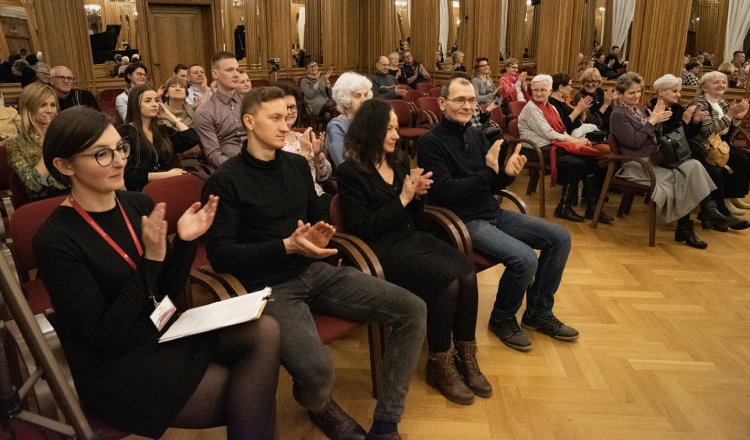 012 - Kameralne czwartki-Anna Krzyżak.jpg