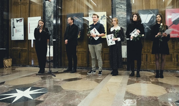 012 - Plakaty-wernisaz .jpg