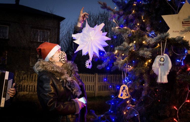 013 - Akcja Świąteczne drzewko-Tucznawa.jpg