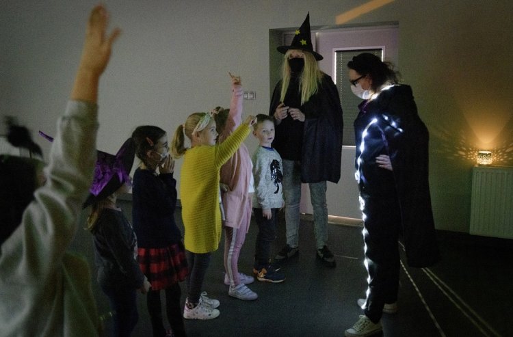 013 - Andrzejki w Klubie Krąg.jpg