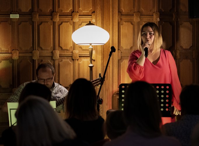 013 - Kolędowanie w Kawiarni.jpg