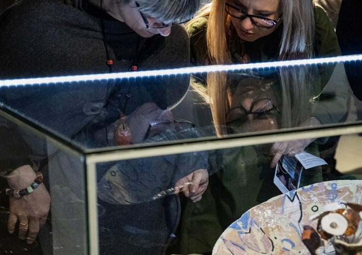 013- Kubek Fidiasza-wernisaz.jpg