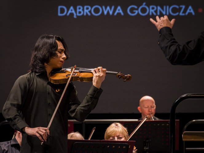 014 - Koncert Finałowy-skrzypce.jpg