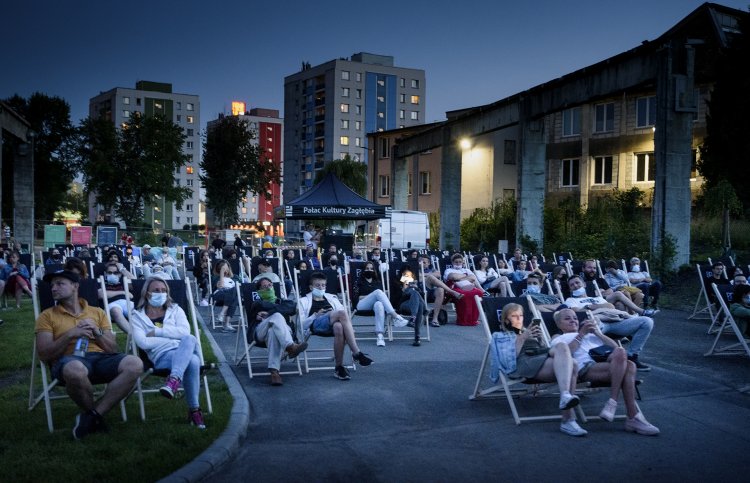 014-Letnie Kino Plenerowe-Fabryka.jpg