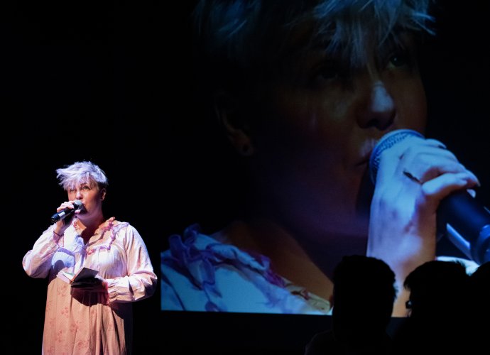 016 - Dom murem podzielony - II odsłona.jpg