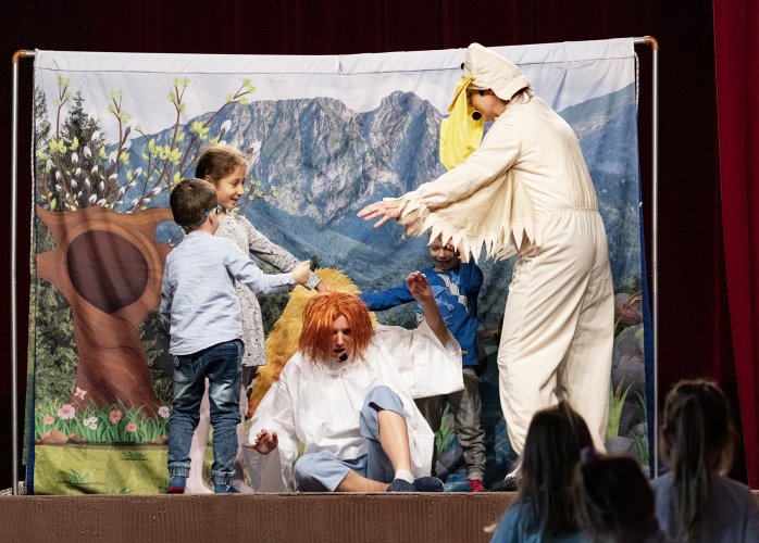 016 - Niedzielne Poranki Teatralne - O dwóch takich, co ukradli księżyc.jpg