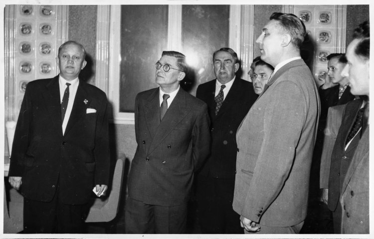 016 - Z albumu PKZ w budowie.jpg