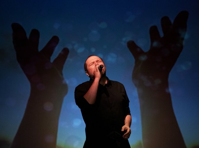 018 - Dom murem podzielony - II odsłona.jpg