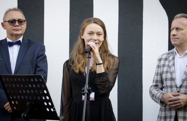 019 - Odsłonięcie muralu Spisaka.jpg