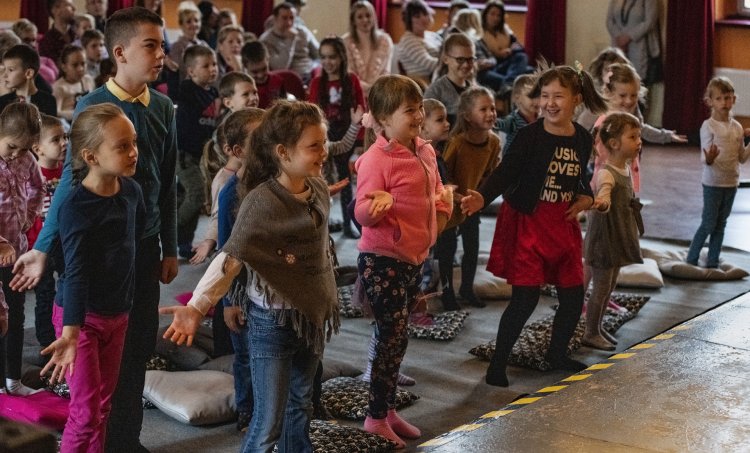 019- Poranki teatralne.jpg