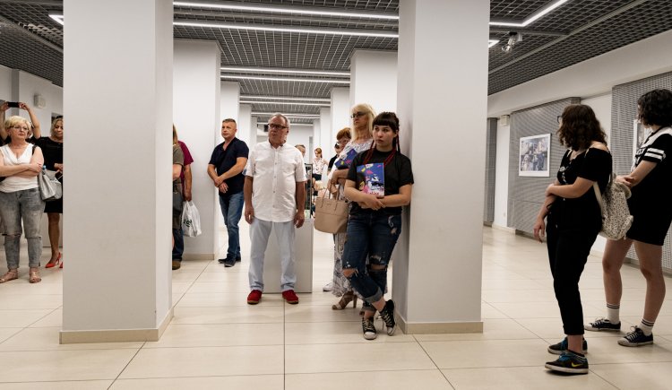 020 - Na starych śmieciach-wernisaż Karoliny Bańki.jpg