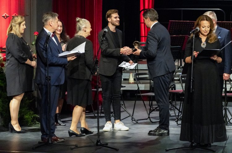 021 - Gala wreczenia nagrod.jpg