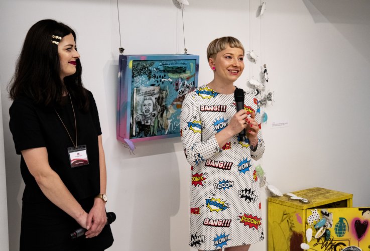 021 - Na starych śmieciach-wernisaż Karoliny Bańki.jpg