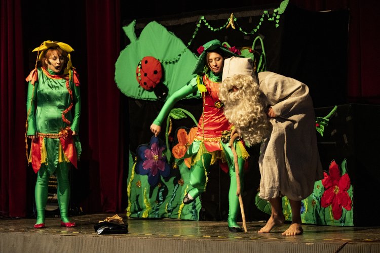 021- Poranki teatralne.jpg