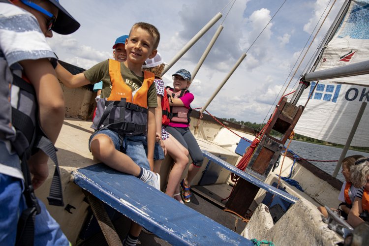 022 - Artystyczne wakacje - żaglówki.jpg