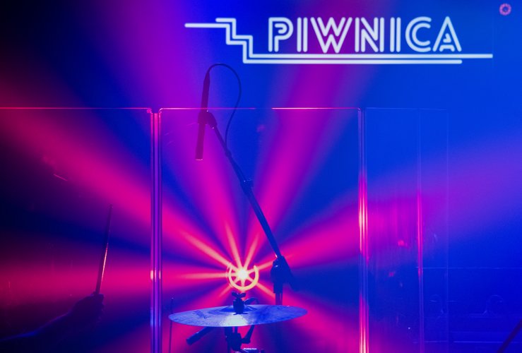 022 - Fair Weather Friends-koncert Piwnica.jpg