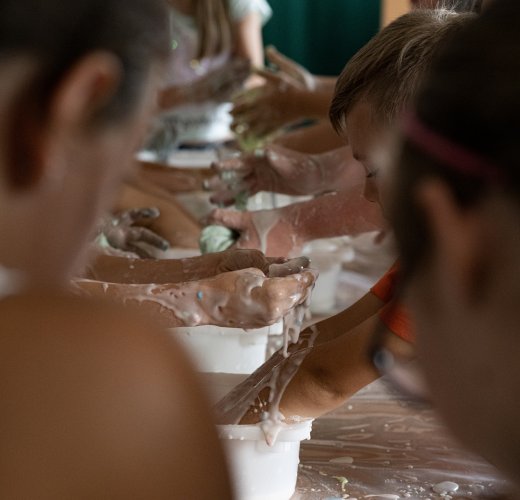 023 - Artystyczne wakacje-Świetlica Łosień.jpg