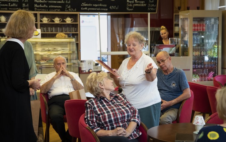 023 - Spotkanie z uczestnikami wystawy o Janie Pawle II.jpg