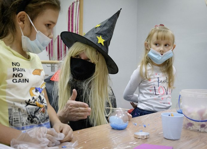 025 - Andrzejki w Klubie Krąg.jpg