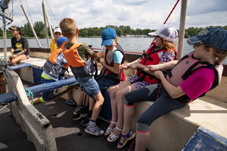 026 - Artystyczne wakacje - żaglówki.jpg