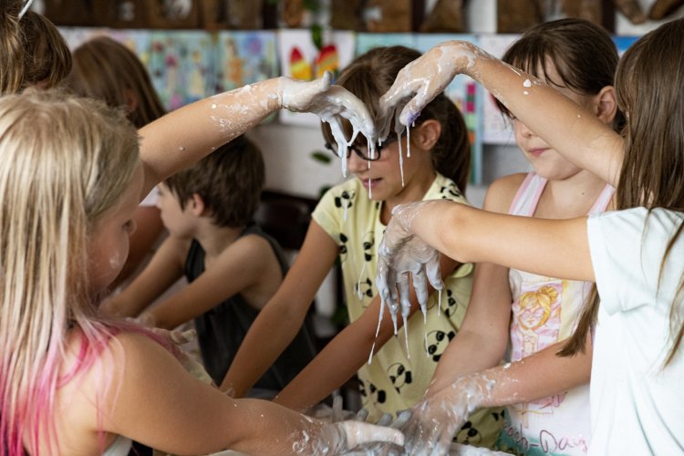 026 - Artystyczne wakacje-Świetlica Łosień.jpg