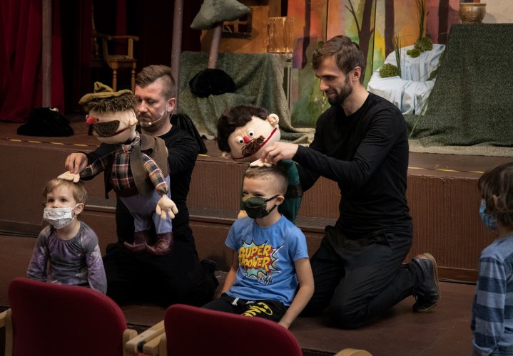 027 - Niedzielne Poranki Teatralne.jpg