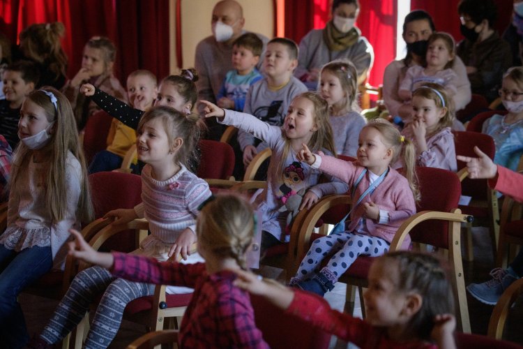 028 - Niedzielne poranki teatralne Lodowa Kraina (16).jpg