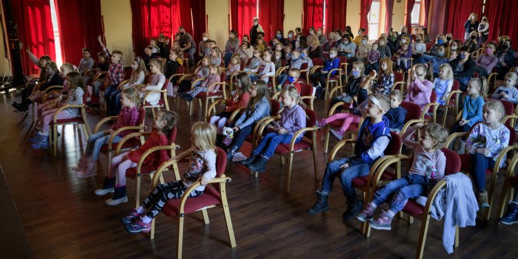 028 - Niedzielne poranki teatralne Lodowa Kraina (4).jpg