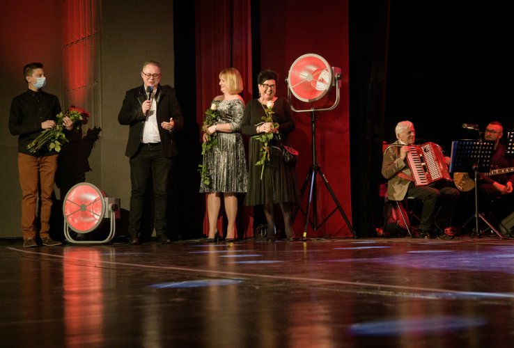 033 - Wszystko dla Pań.jpg