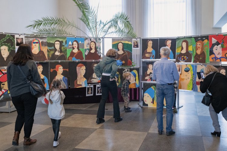 040 - Niedzielne Poranki Teatralne.jpg