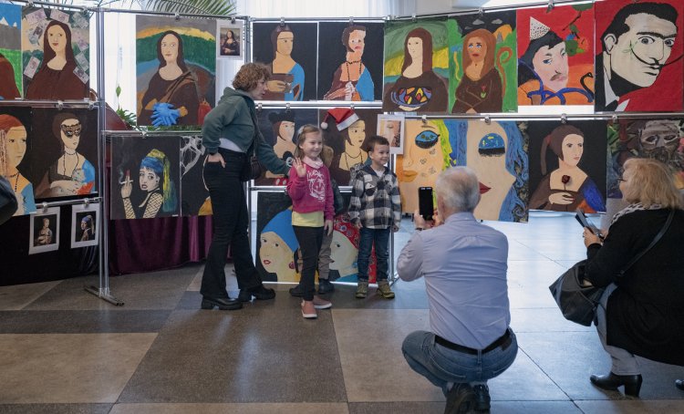 041 - Niedzielne Poranki Teatralne.jpg