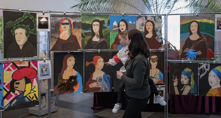 042 - Niedzielne Poranki Teatralne.jpg