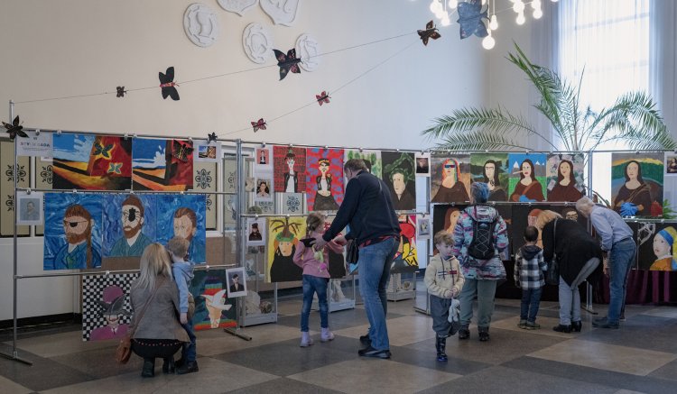 045 - Niedzielne Poranki Teatralne.jpg